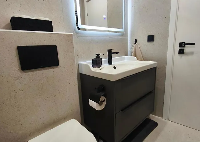 Joanna Luxury Living * Drama
